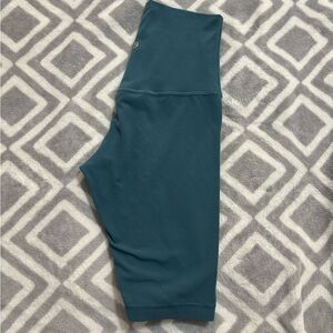 Lululemon Align shorts 10” size 6